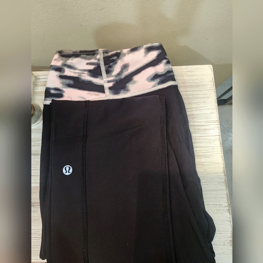 Lululemon Mini Flare Reversible